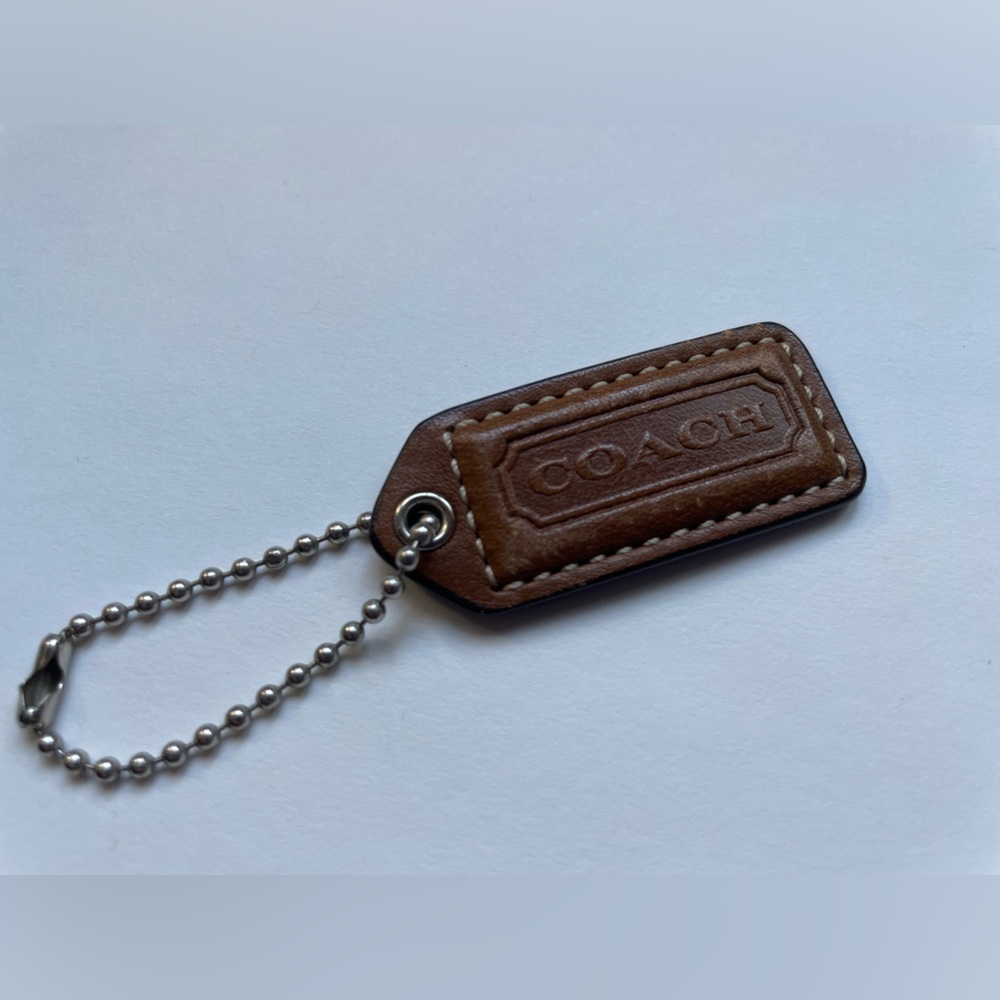 Coach Leather Hang Tag With Chain - Picture 2 of 7